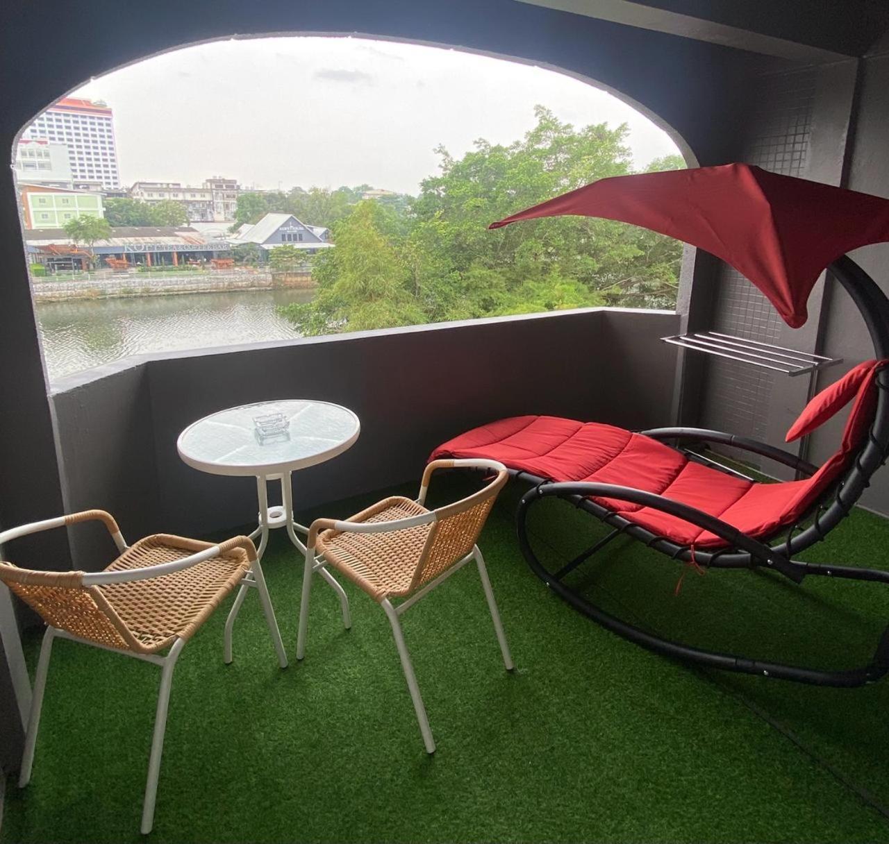 Chanmel Riverside Chanthaburi Bagian luar foto